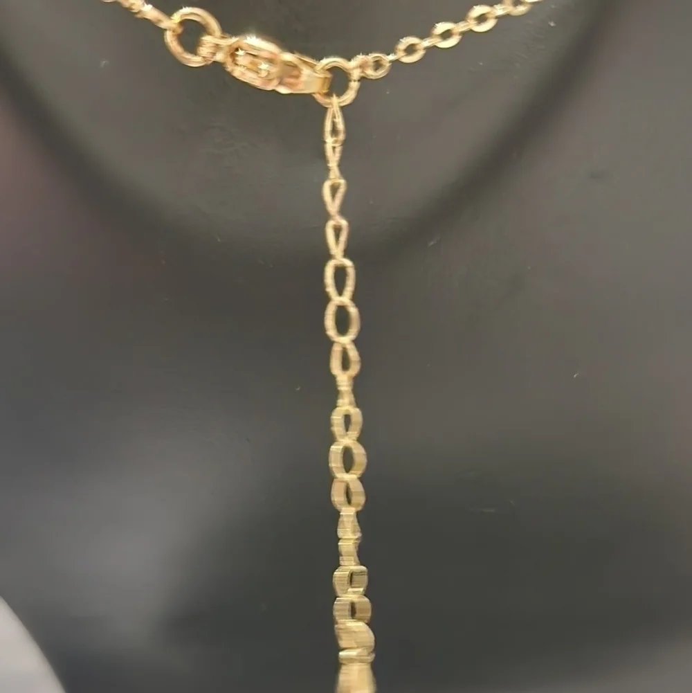 Natural Green Gemstone Butterfly necklace - Picture 9 of 11